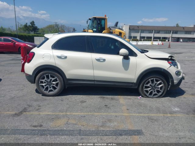 ZFBNFYB17KP777703 Fiat 500x Trekking Awd