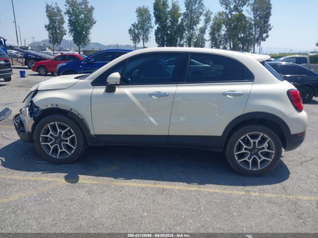 ZFBNFYB17KP777703 Fiat 500x Trekking Awd