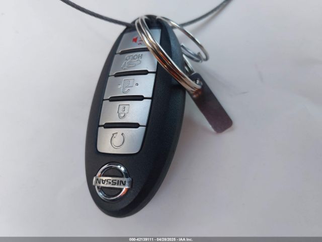 5N1AT2MT3HC764734 Nissan Rogue Sl