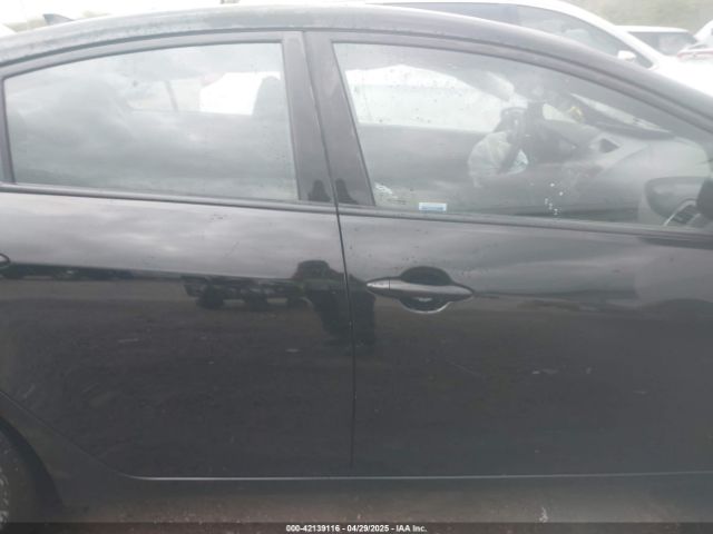 3KPFK4A78HE110191 KIA FORTE LX