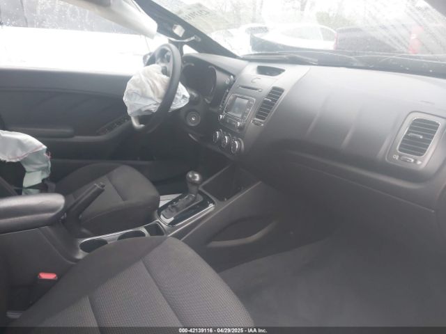3KPFK4A78HE110191 KIA FORTE LX