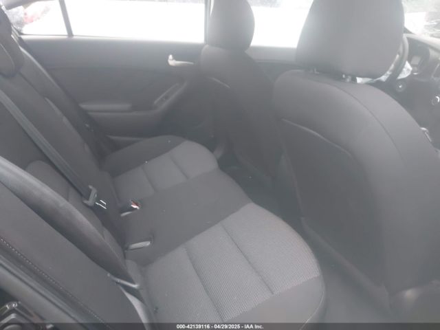 3KPFK4A78HE110191 KIA FORTE LX