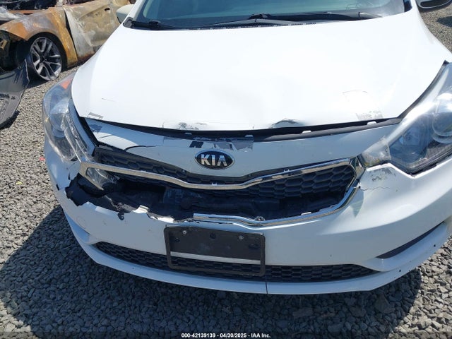 KNAFK4A60G5614345 KIA mpi nu