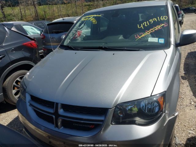 2C4RDGEG0KR640664 Dodge Grand Caravan Gt