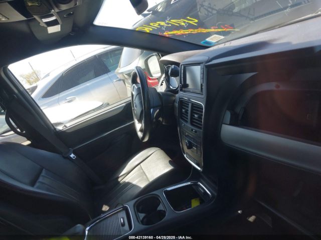 2C4RDGEG0KR640664 Dodge Grand Caravan Gt