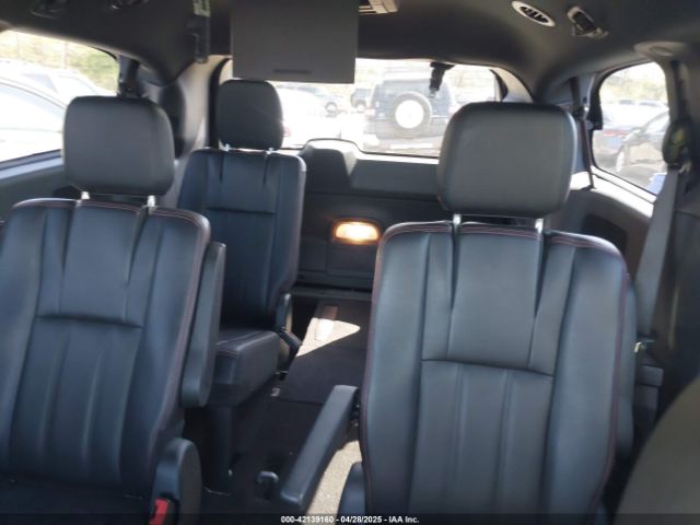 2C4RDGEG0KR640664 Dodge Grand Caravan Gt