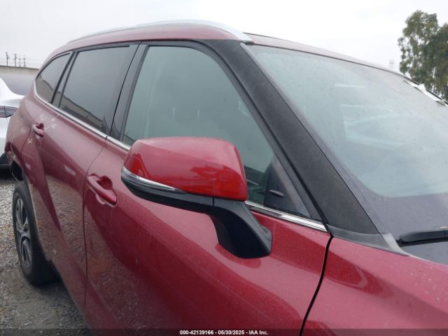 5TDHZRAH4MS036620 Toyota Highlander Xle