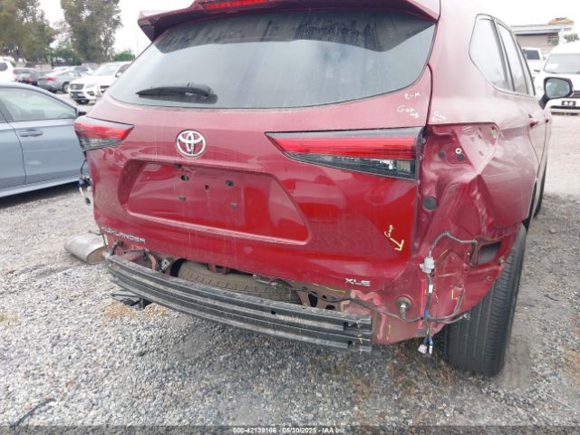 5TDHZRAH4MS036620 Toyota Highlander Xle