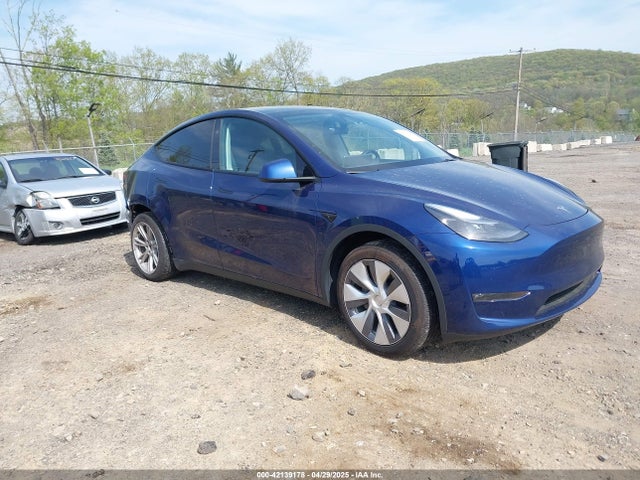 2023 TESLA MODEL Y 7SAYGDEE0PF850980 Photo 0