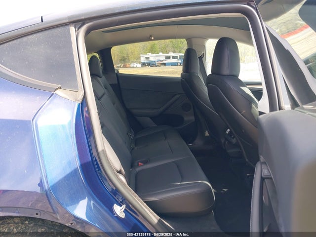 2023 TESLA MODEL Y 7SAYGDEE0PF850980 Photo 7