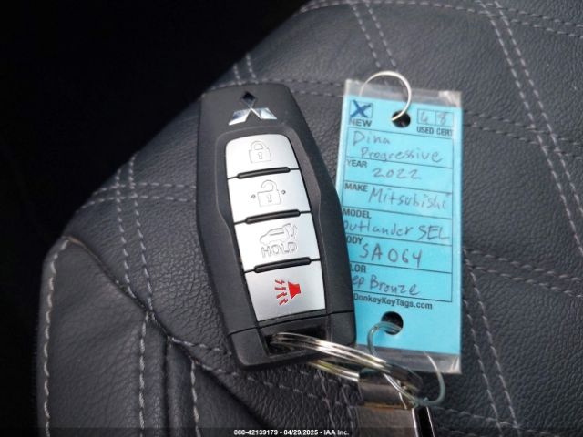 JA4J3VA88NZ090055 Mitsubishi Outlander