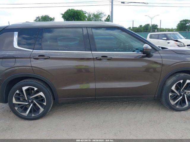 JA4J3VA88NZ090055 Mitsubishi Outlander