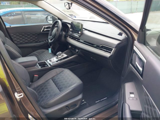 JA4J3VA88NZ090055 Mitsubishi Outlander