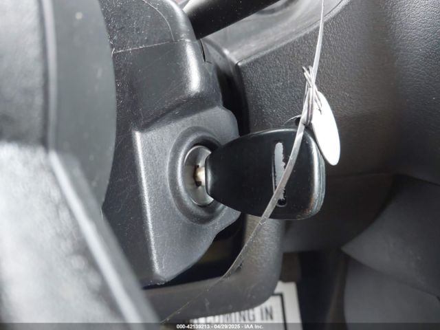 1C4NJPFAXGD812386 Jeep Patriot Latitude