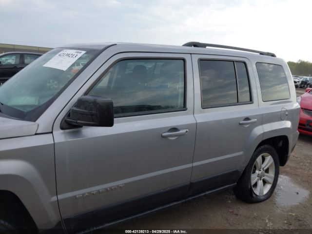 1C4NJPFAXGD812386 Jeep Patriot Latitude