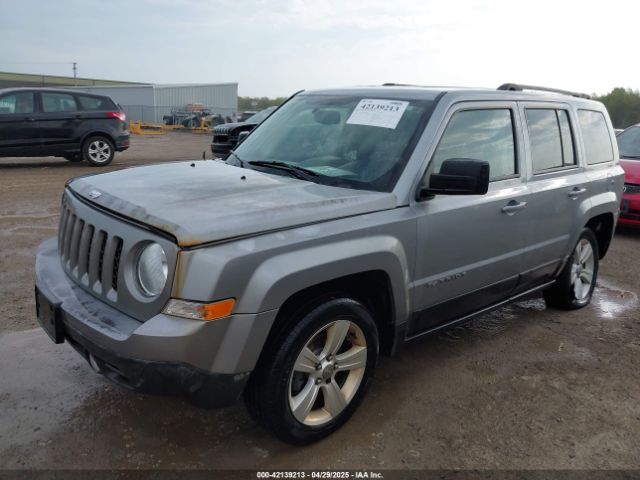 1C4NJPFAXGD812386 Jeep Patriot Latitude