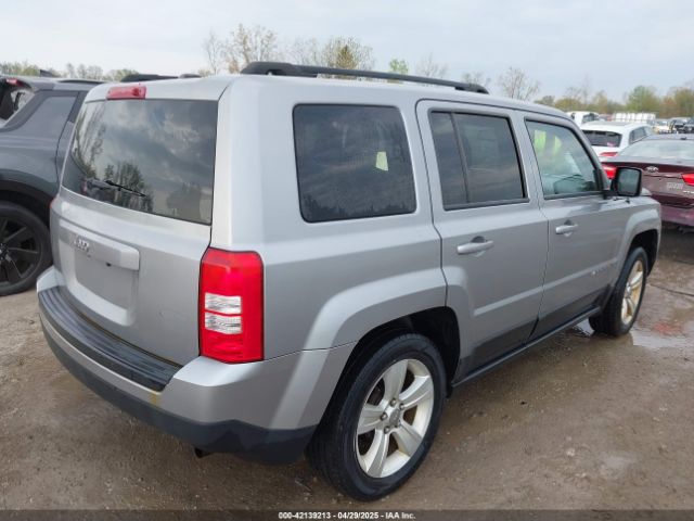 1C4NJPFAXGD812386 Jeep Patriot Latitude