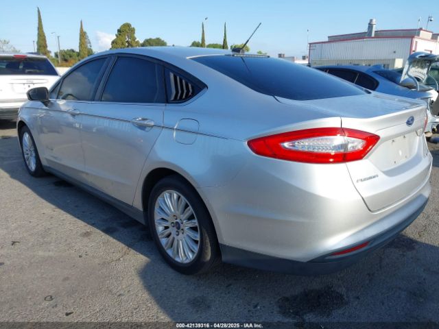 3FA6P0UU2ER282125 Ford Fusion Hybrid S
