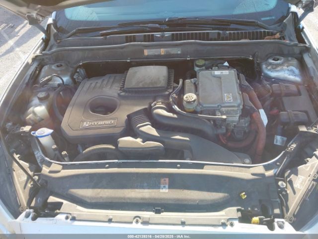 3FA6P0UU2ER282125 Ford Fusion Hybrid S