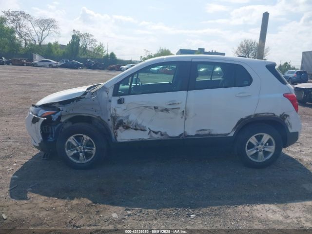 KL7CJKSB9LB046792 Chevrolet Trax Fwd Ls