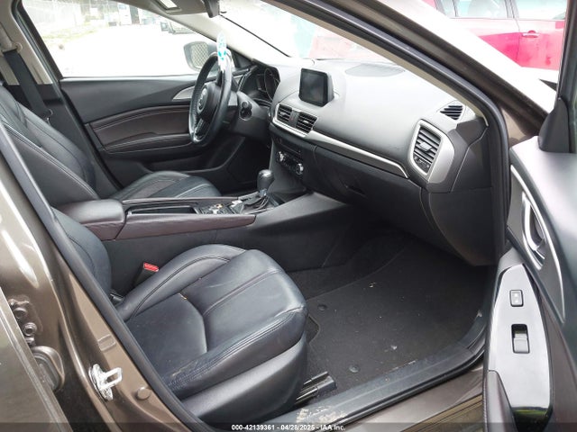 3MZBN1V73HM118104 Mazda Mazda3 Touring