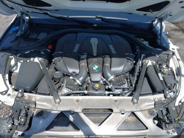 WBA7F0C31HGM22037 BMW 750i