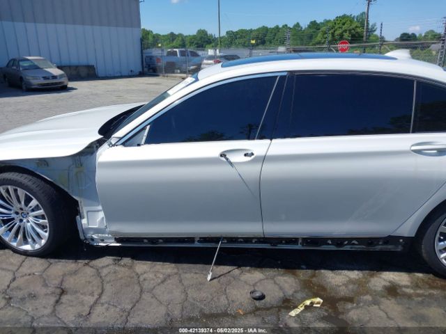 WBA7F0C31HGM22037 BMW 750i