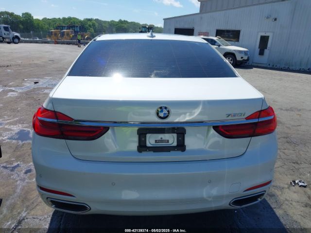WBA7F0C31HGM22037 BMW 750i