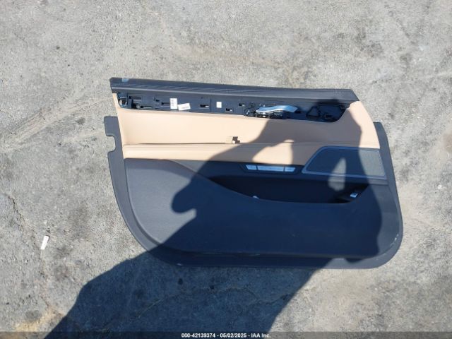 WBA7F0C31HGM22037 BMW 750i