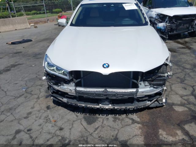 WBA7F0C31HGM22037 BMW 750i