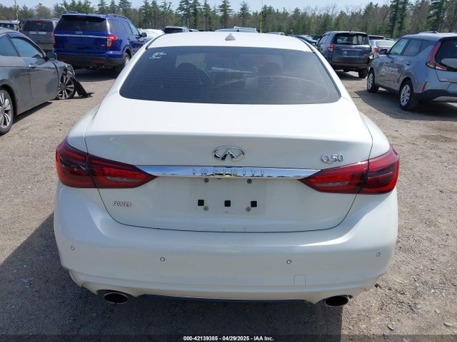 JN1EV7AR1JM612122 Infiniti Q50 3.0t Luxe