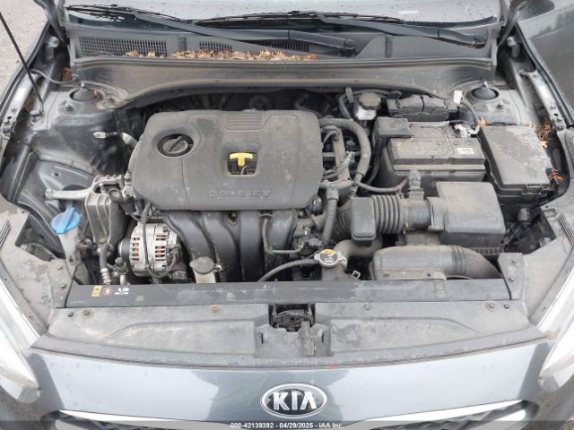 3KPF24AD9ME267065 KIA FORTE FE