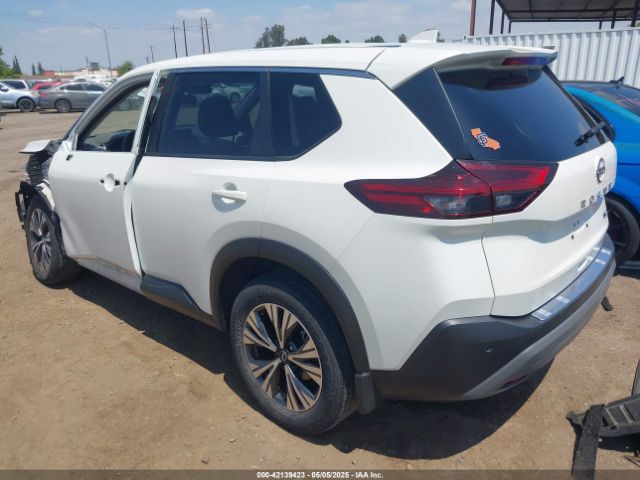 JN8BT3BA8PW408605 Nissan Rogue Sv Fwd