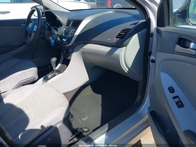 KMHCT4AE1HU335189 Hyundai ACCENT SE