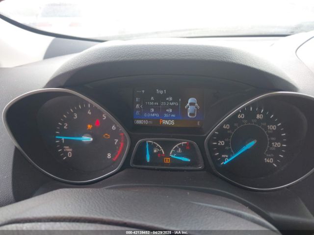 1FMCU0GD3HUE45682 Ford ESCAPE SE
