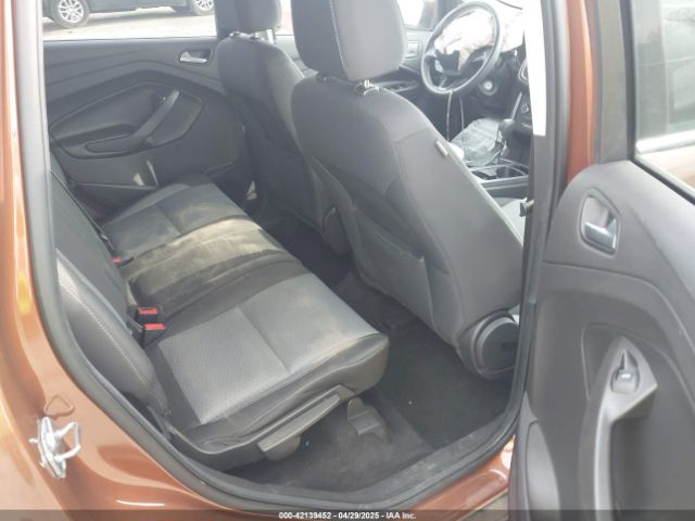 1FMCU0GD3HUE45682 Ford ESCAPE SE