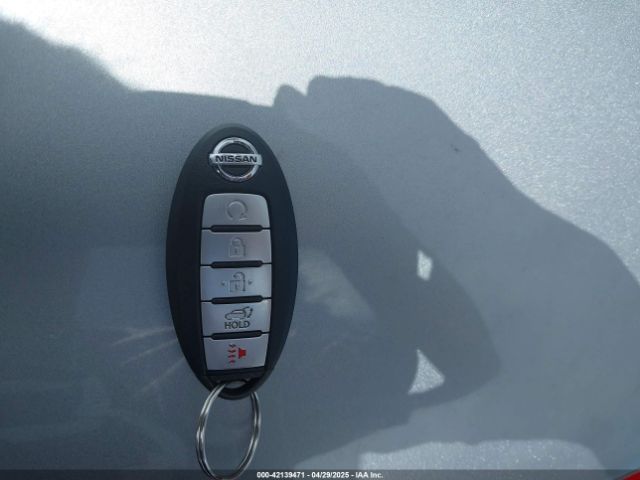 5N1AT2MT6JC803483 Nissan ROGUE SV