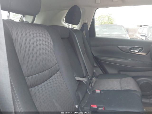 5N1AT2MT6JC803483 Nissan ROGUE SV