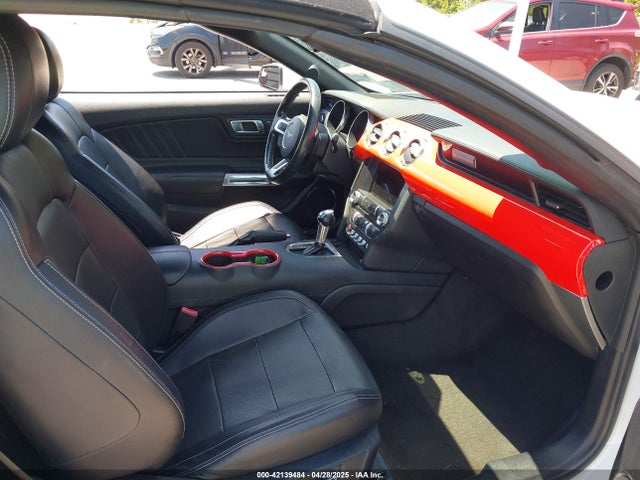 1FATP8UHXJ5138839 Ford Mustang Ecoboost Premium