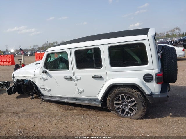 1C4PJXEG2RW212029 Jeep Wrangler