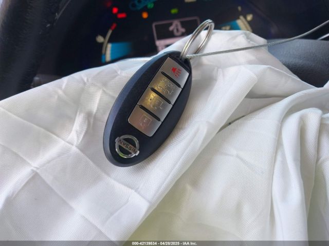 1N4AZ0CP8FC313619 Nissan LEAF S