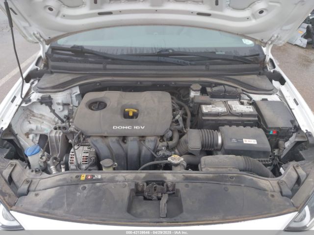 5NPD74LF5HH176643 Hyundai ELANTRA SE