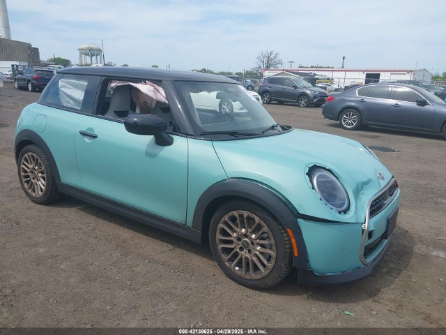2025 MINI HARDTOP WMW23GD05S2W24870 Photo 0