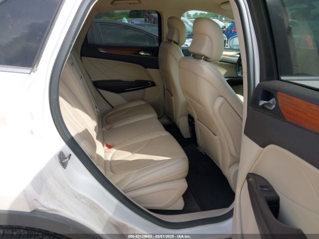 5LMCJ2C91HUL34938 Lincoln MKC SELECT