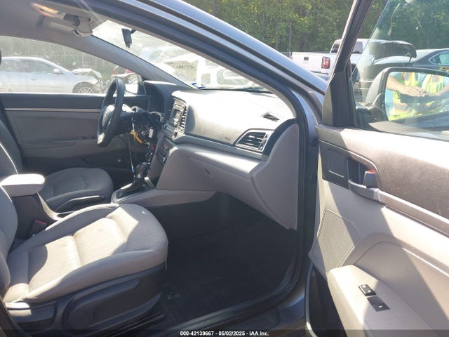 KMHD74LF9HU113966 Hyundai ELANTRA SE