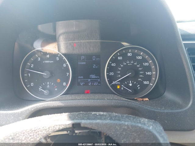 KMHD74LF9HU113966 Hyundai ELANTRA SE