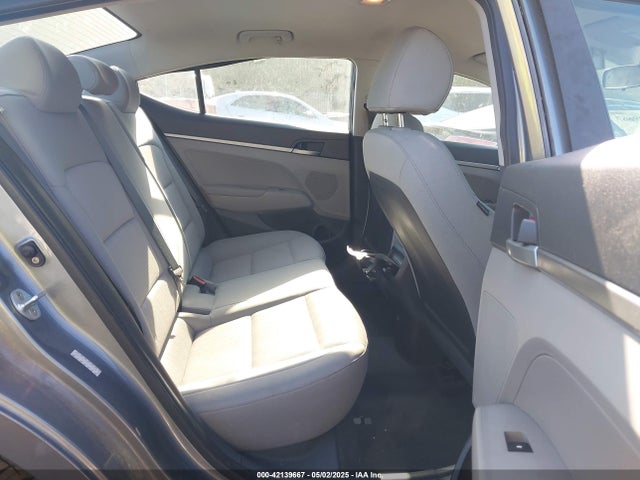 KMHD74LF9HU113966 Hyundai ELANTRA SE