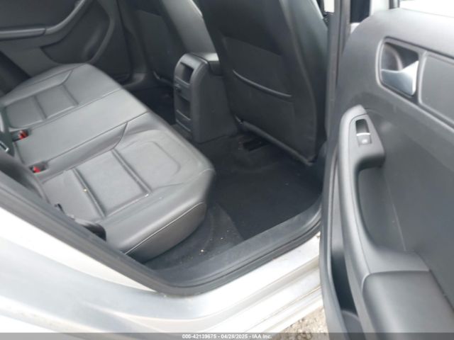 3VWD07AJ9FM230298 Volkswagen Jetta 1.8t Se
