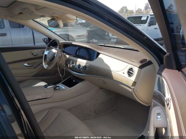 WDDUG8CB1FA118835 Mercedes-Benz S 550