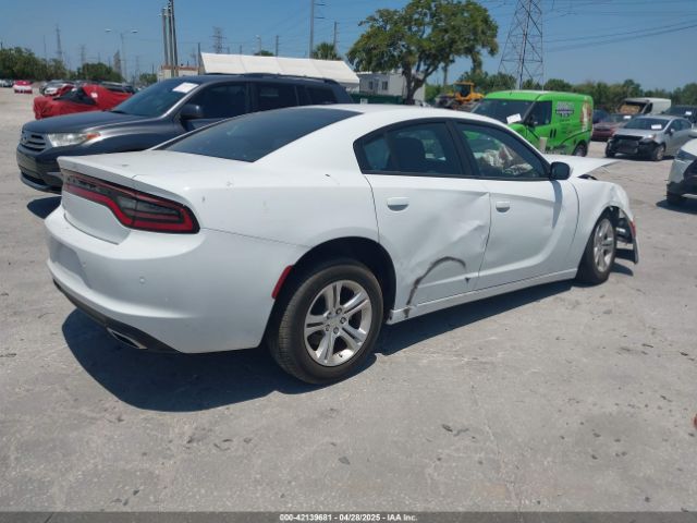 2C3CDXBG5NH224506 Dodge Charger Sxt Rwd